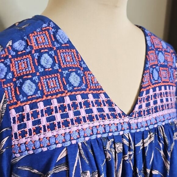 Anthropologie XS Blue Indigo Embroidered Floral Print Relaxed Blouse - Picture 3 of 7